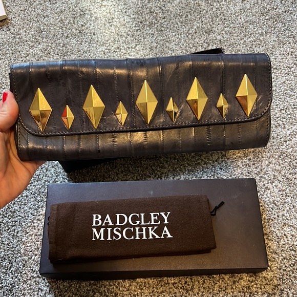 Badgley Mischka Handbags - Beautiful Badgley Mischka purse; can be used as clutch or over the shoulder. EUC